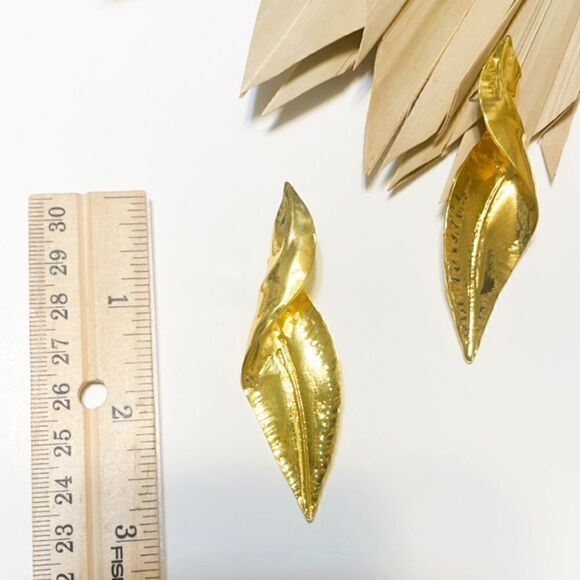 Zara gold leaf twist earrings #663 - Picture 7 of 7
